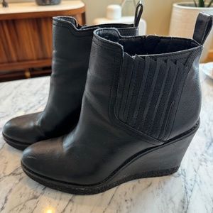 Zodiac Black Leather Short Boots, Size 7.5